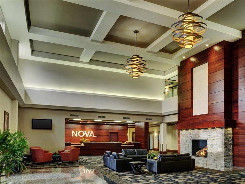 Chateau Nova Yellowhead Edmonton Exterior photo